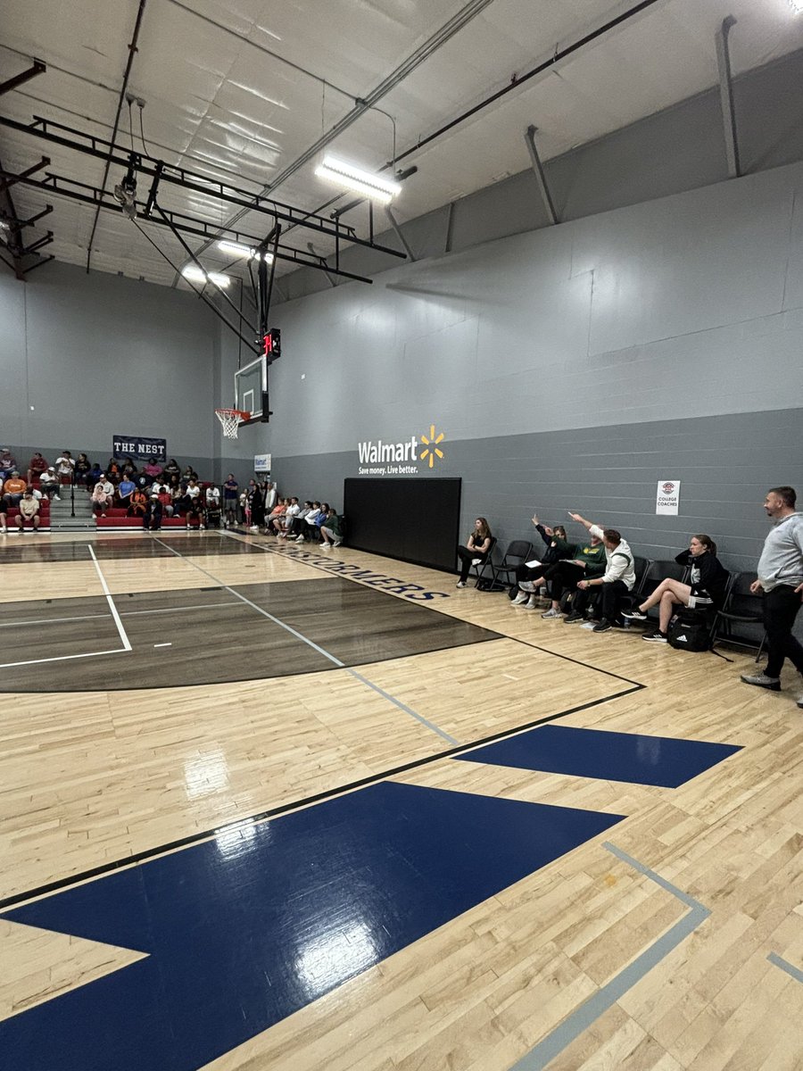 15+ Coaches watching 16U @FlightAAOGBB and @id3ntityelite at 9:00 PM!!!