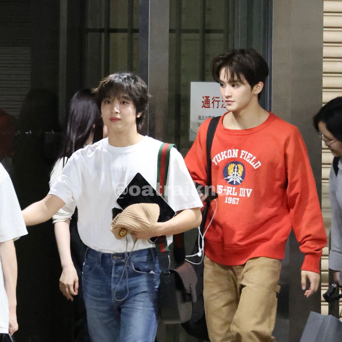 เหมือนสิ่งนั้นมาก พูดได้ปะ