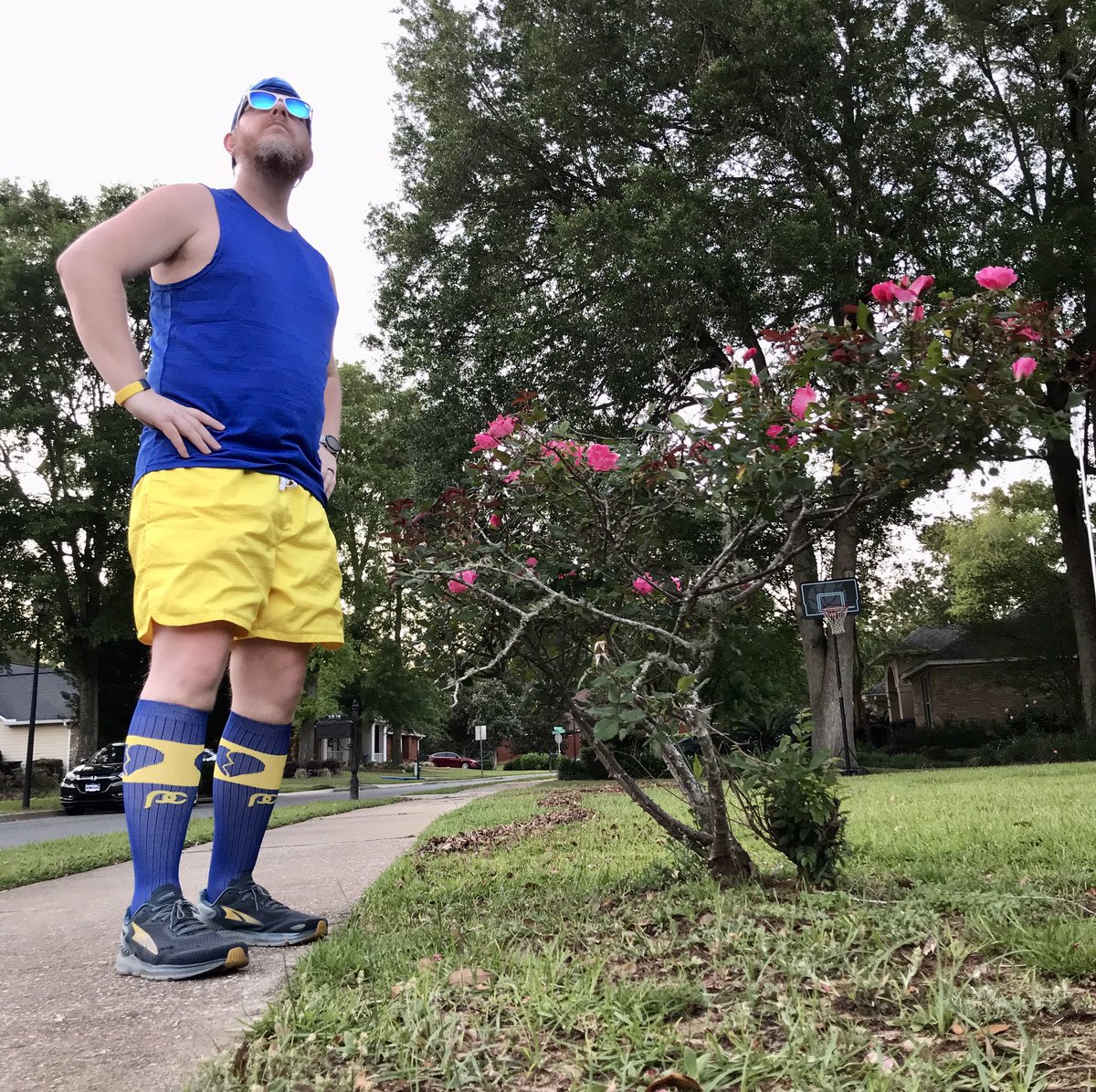 Sometimes all you can do is support, & often that’s all that’s really needed. For #ChipsRun. 

4 miles.❤️💙💛

#IStandWithYou #Fitness #teamnuun #HSHive #PROAlumni #SquirrelsNutButter #shokzstar #shokzquad #TeamROADiD #TeamULTRA #LeagueOfGarmin #RunChat #WeRunSocial #IHeartTally