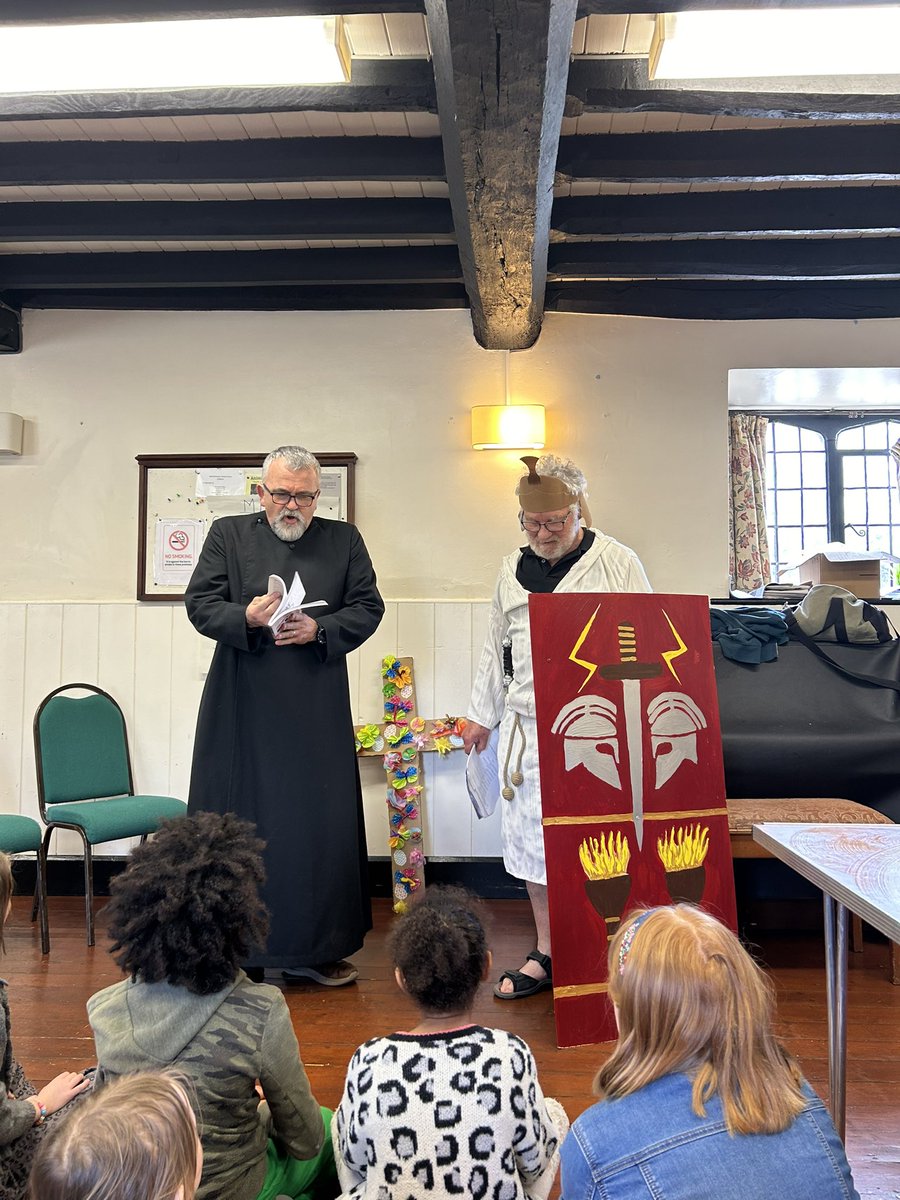 shaz1childrenme's tweet image. Brilliant #MessyChurch at Abbotskerswell on Thursday - team led by 91 year old wonderful Pat - with two other Pats. #NeverTooOld #IGEN 
@CofEDevon