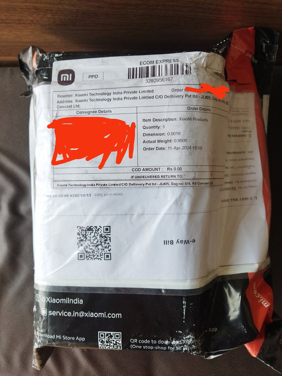 rahulshah91's tweet photo. 24+ hours gone by since I've reported of not receiving the reserve edition package of #Xiaomi14Ultra despite prebooking it &amp; as of now there's no resolution to it which is not something I expect as announced @hawkeye @sandeep9sarma @s_anuj @gautmeluv @hormonalkhanna @XiaomiIndia https://t.co/TYzQ2DDzgH