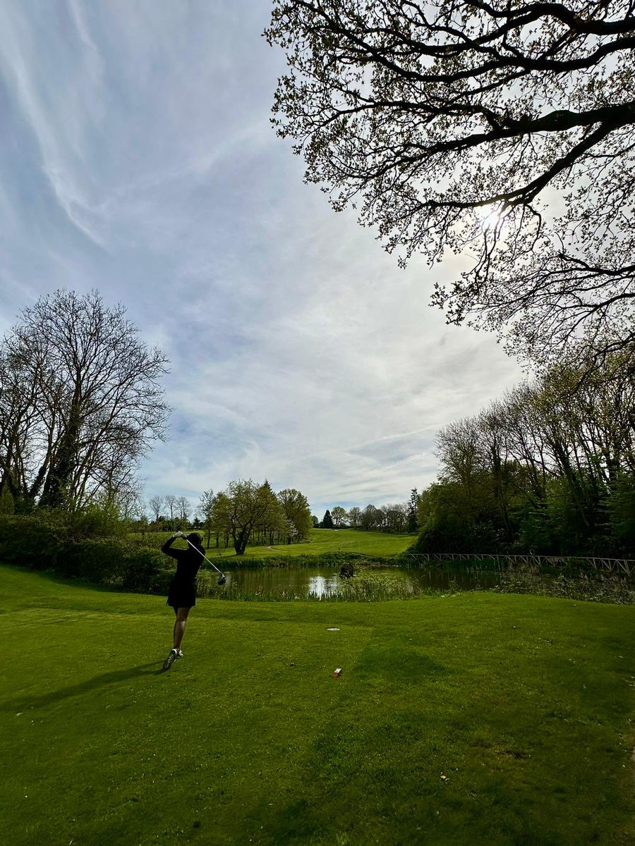 maryadeson's tweet photo. In my happy place @_SPGC which I get to share with a very aggressive 🦆 

#Golf #GolfLife https://t.co/xZsGTC7BxE