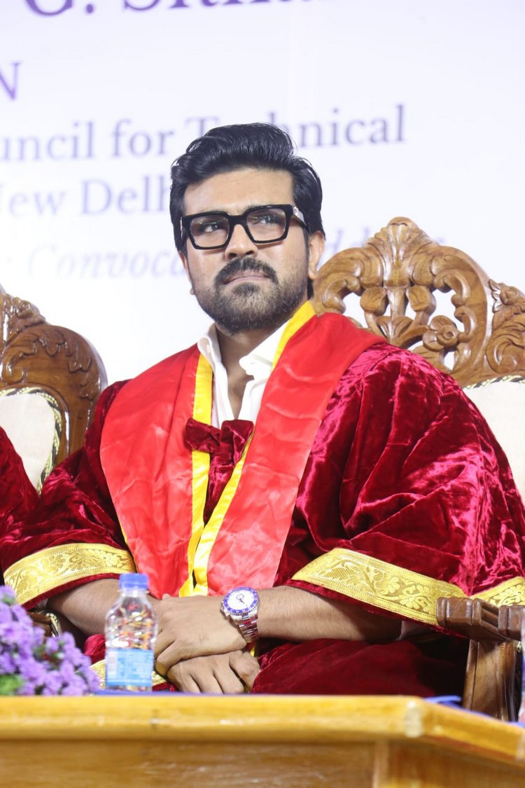 #RamCharan receives his doctorate from VELS University, check out viral pics below. Wife #Upasana is super proud and happy with his achievement #DrKonidelaRamCharan #GlobalStarRamCharan