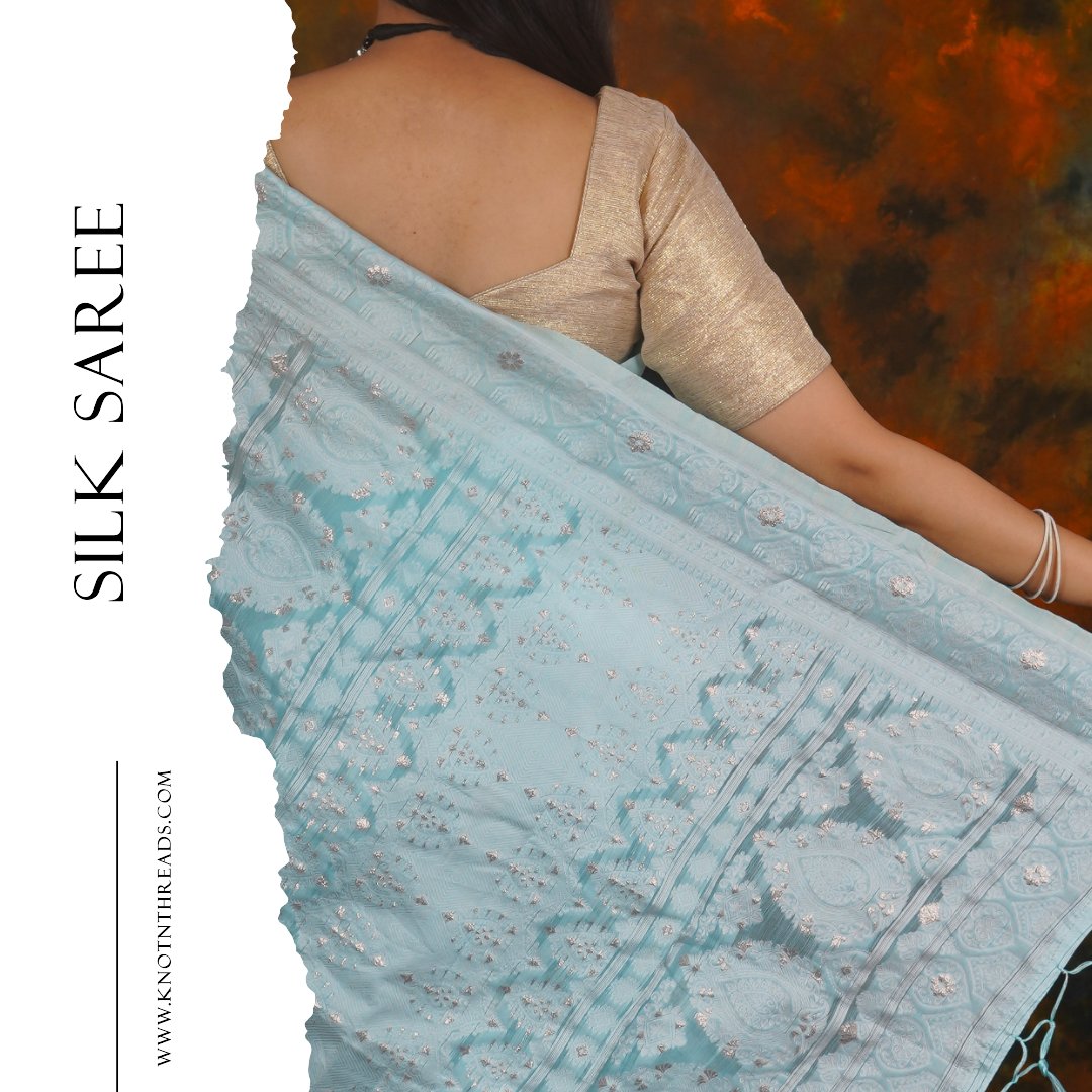 ✨️🛒Tissue Silk 🥻🛍

🥻Saree Code - SCS050

🎊🎉 New Arrivals ⚠️!!

Happy Shopping 🛍🛒💯🥳

knotnthreads.com/collections/bo…

#fashionmodel #weavesofindia #sareestyle #ootd #sareegoals #tissuesarees #sareelove #indianfashion #classicfashion #elegantdrapes #sareelover #sareeswag