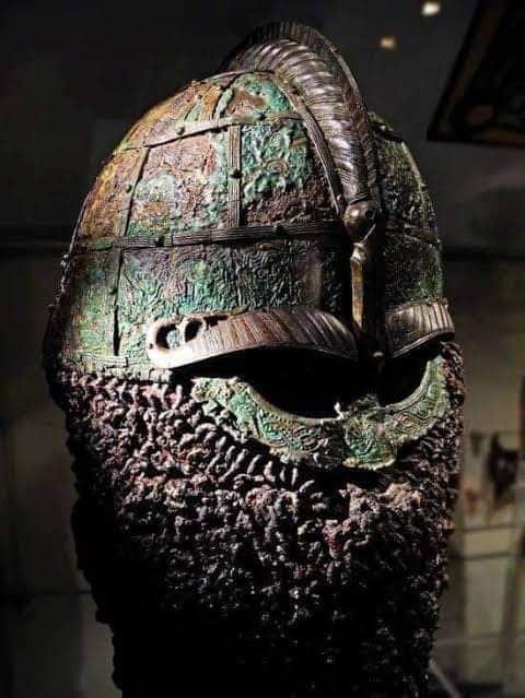 Vendel Helmet found in Valsgärde, Sweden, is a significant artifact from the Vendel period, which spanned from around 550-800 AD. 

This helmet was discovered in a ship burial at Valsgärde, a farm located near Gamla Uppsala.

Swedish History Museum

#archaeohistories