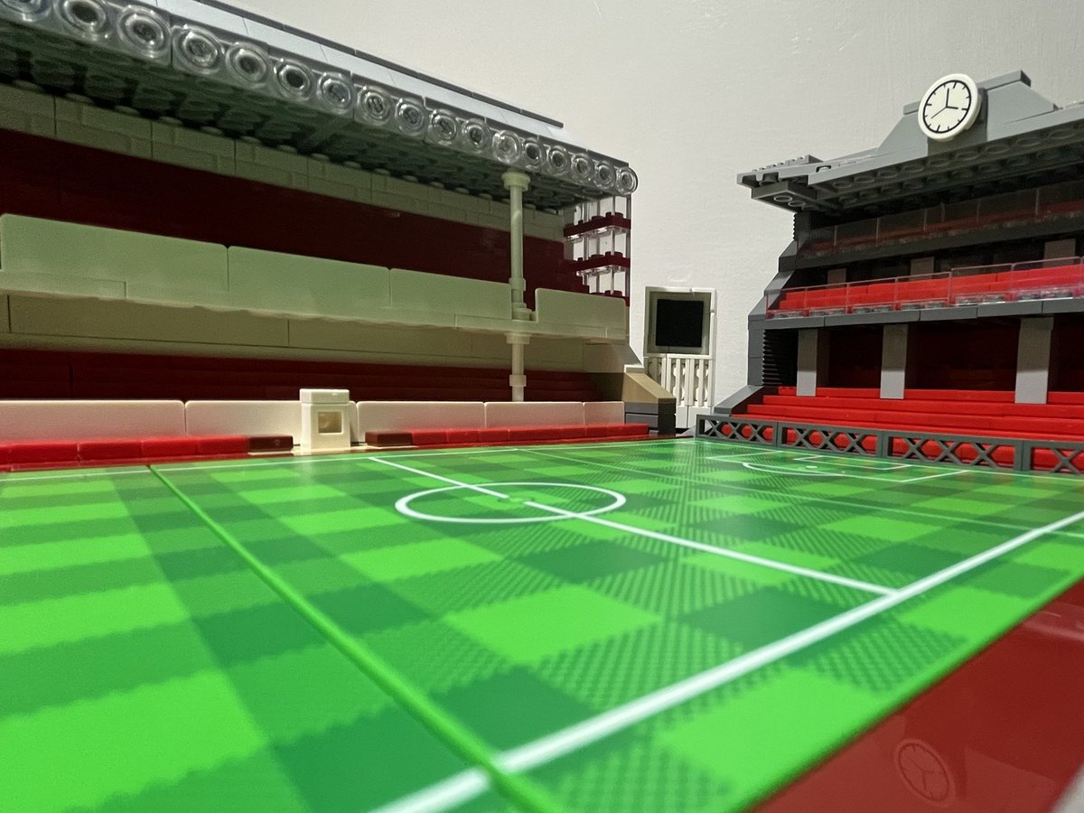 mybrickarchitec's tweet photo. #highbury #lego update on #ARSAVL with video screen insitu and update to East Stand lights. Please follow to see progress on the larger version. #gooners #arsenal #SkySport #clockend https://t.co/Z4QrIXyRyB
