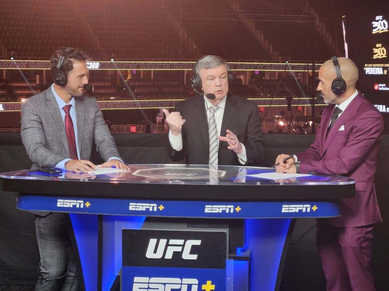 Good way to end a night of watching the best, to then comment on it with 2 of the best. 👊🥊 #UFC300