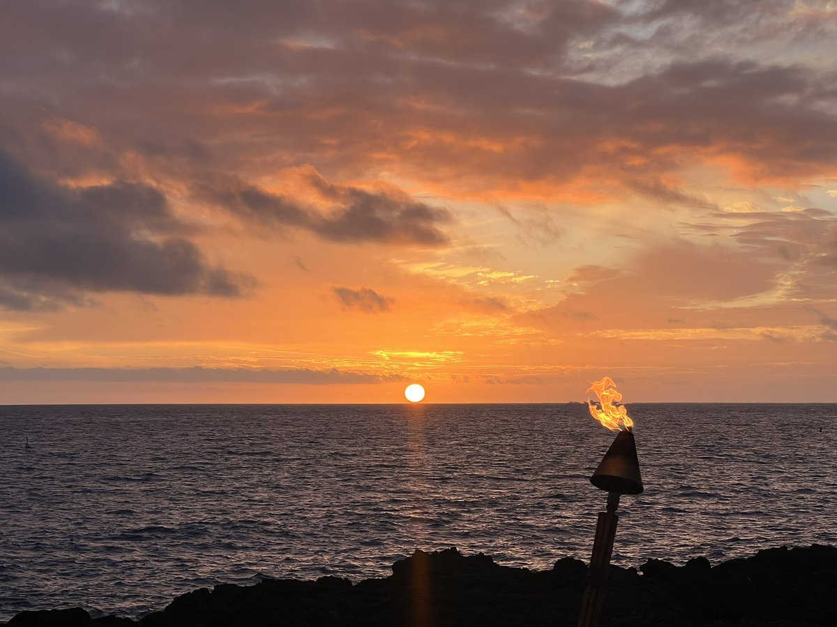 Kaydra_Marie's tweet photo. Tonights sunset was incredible https://t.co/z44YjF6myd