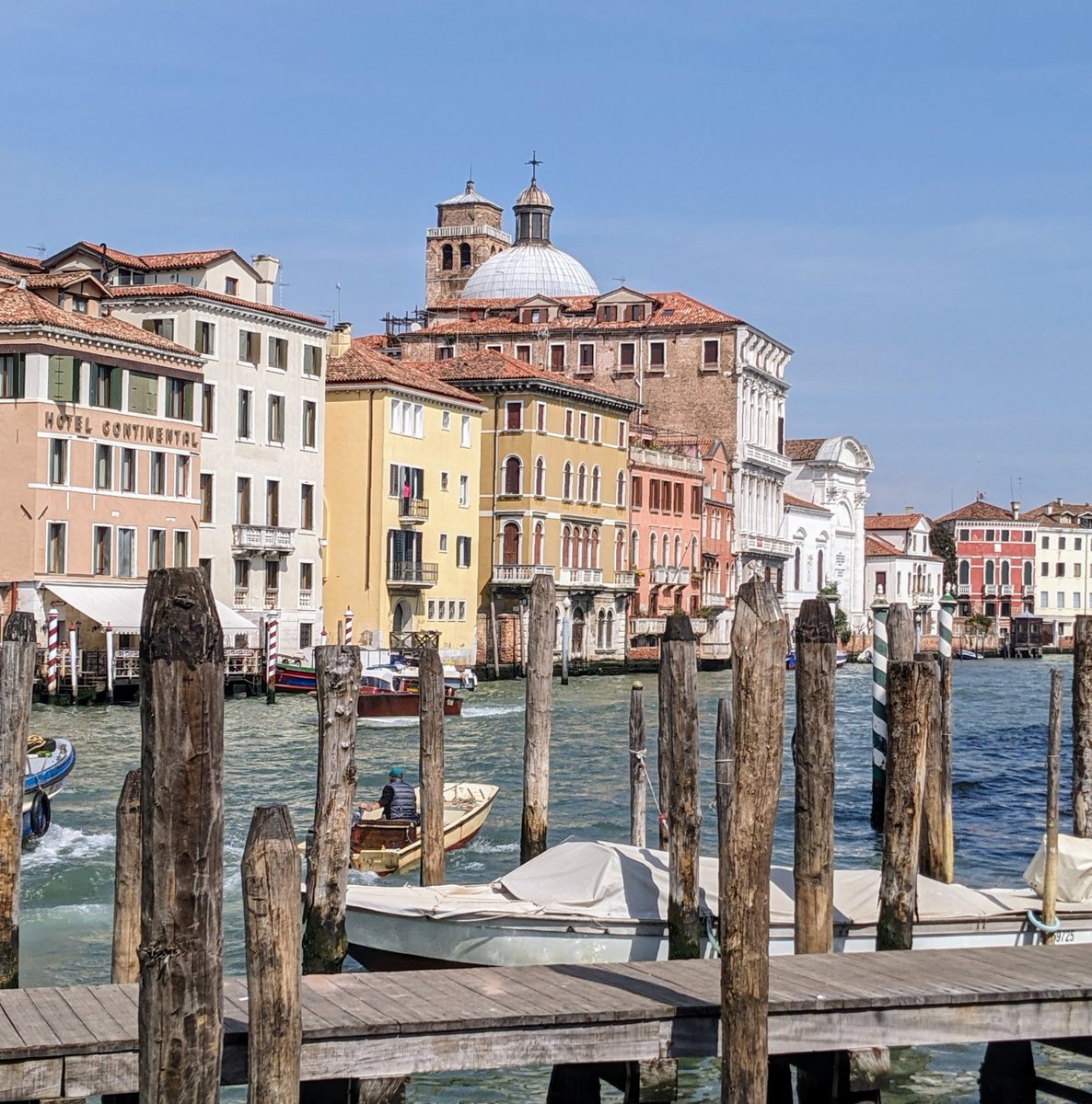 Canal Grande  #venezia #venice #veneziagram #veneziaunica #igersvenezia #veneziadavivere #travelphotography #venise #picoftheday #architecture