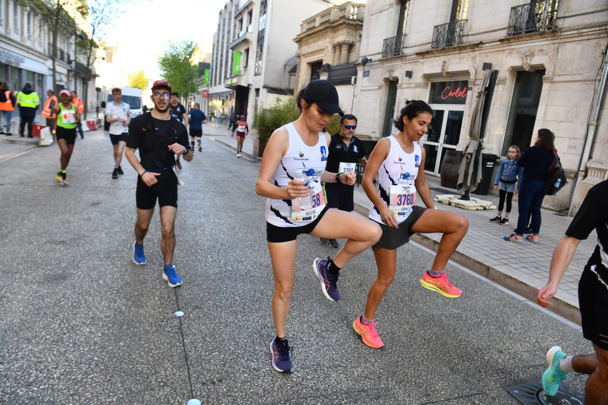 🏃👟 Top départ ce matin du Marathon Poitiers-Futuroscope ! 👉 Vous êtes nombreuses et nombreux à vous élancer pour le semi-marathon et le marathon. 🏆 Bonne chance à toutes et tous !