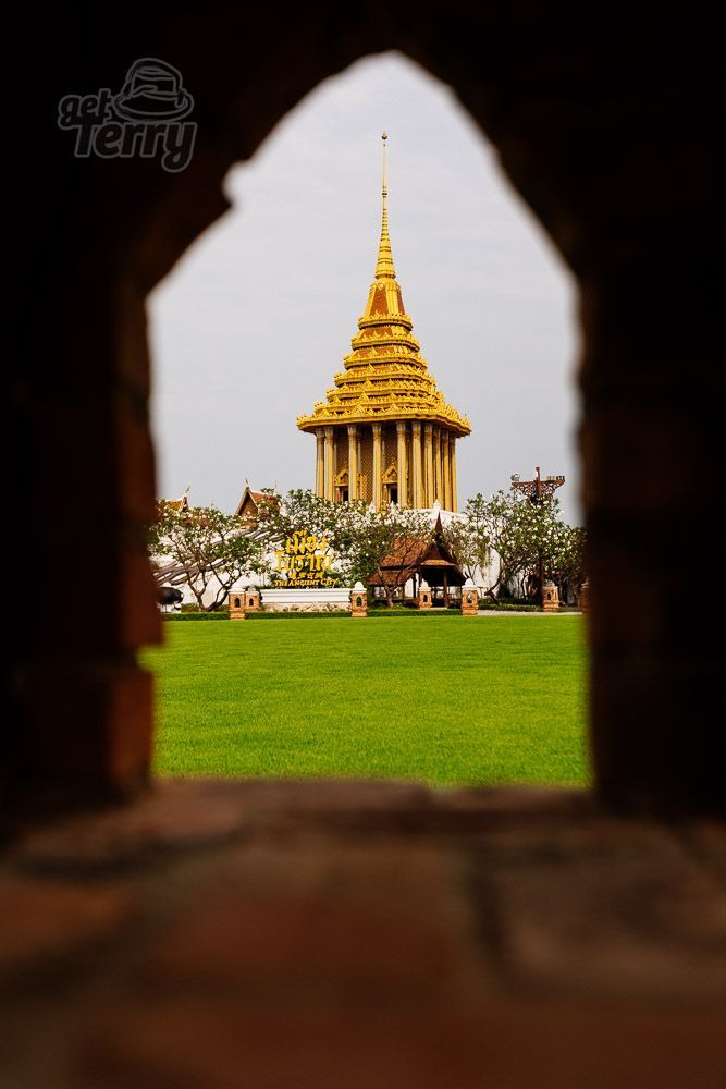 GetTerryNow's tweet image. The Ancient City from a mailbox. 

#Thailand #AncientCity #temple