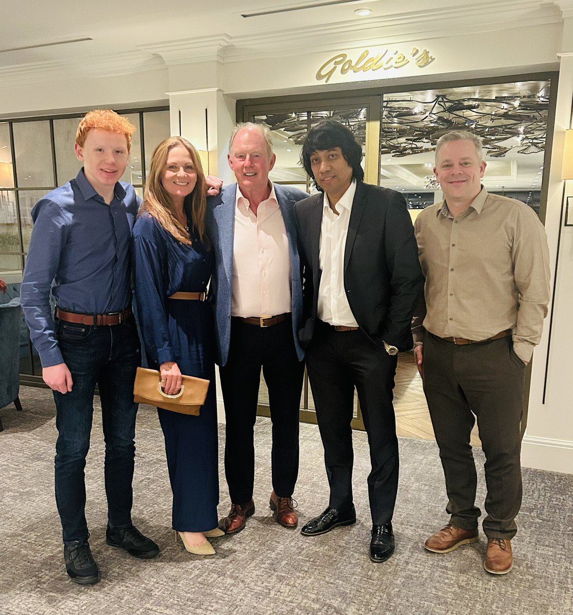 A wonderful evening last night in #Liverpool meeting the AMAZING people behind @stevemorganfdn Learning about #TypeDiabetesGrandChallenge;exciting research @JDRFUK @DiabetesUK & giving some tips Some fab stories of life, leadership,football & sliding doors #HopeBurnsEternal 🙏🏽