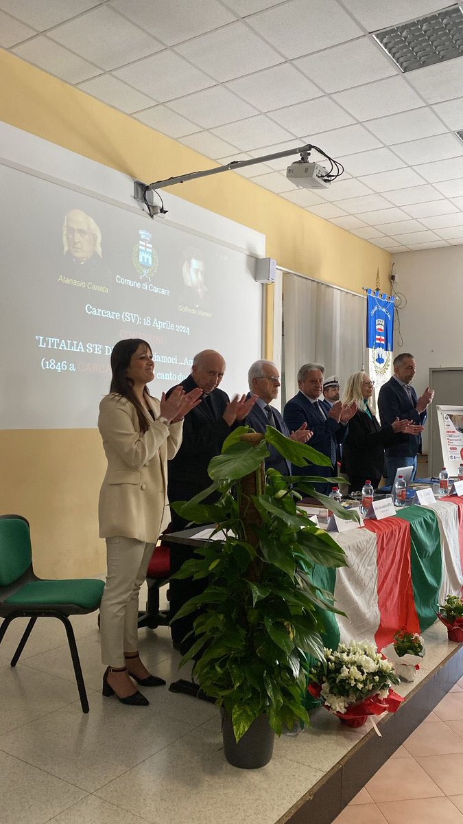 RodolfoMirri1's tweet photo. Convegno a #Carcare, molto partecipato,per cercare la verità sull’Inno d’Italia con la partecipazione del Prof./Storico #Mola, la giornalista #Magi, il Padre Scolopio #Levo e il consigliere regionale #Arboscello
Un ringraziamento a tutti 
#ilcantodegliitaliani #innodimameli https://t.co/0rI9D3sfL7