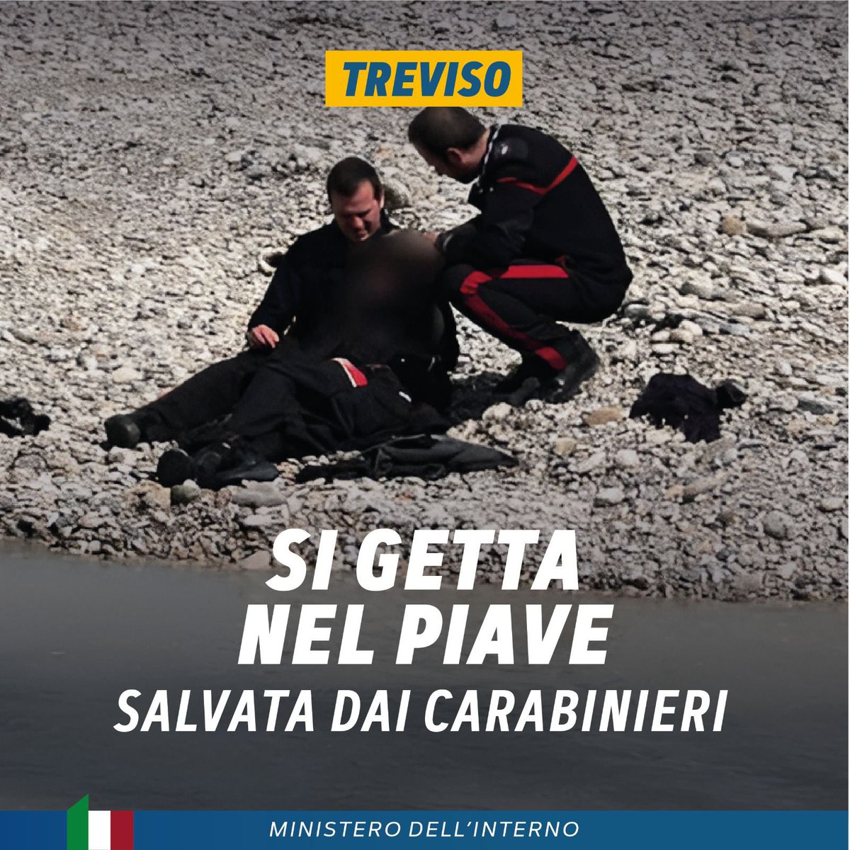 Aveva deciso di lasciarsi andare gettandosi nelle acque del fiume Piave, a Treviso. Senza pensarci due volte, i @_Carabinieri_ si sono tuffati in acqua, riuscendo a riportare in riva la donna, coprendola con le loro giacche per scaldarla. Un gesto eroico che testimonia…