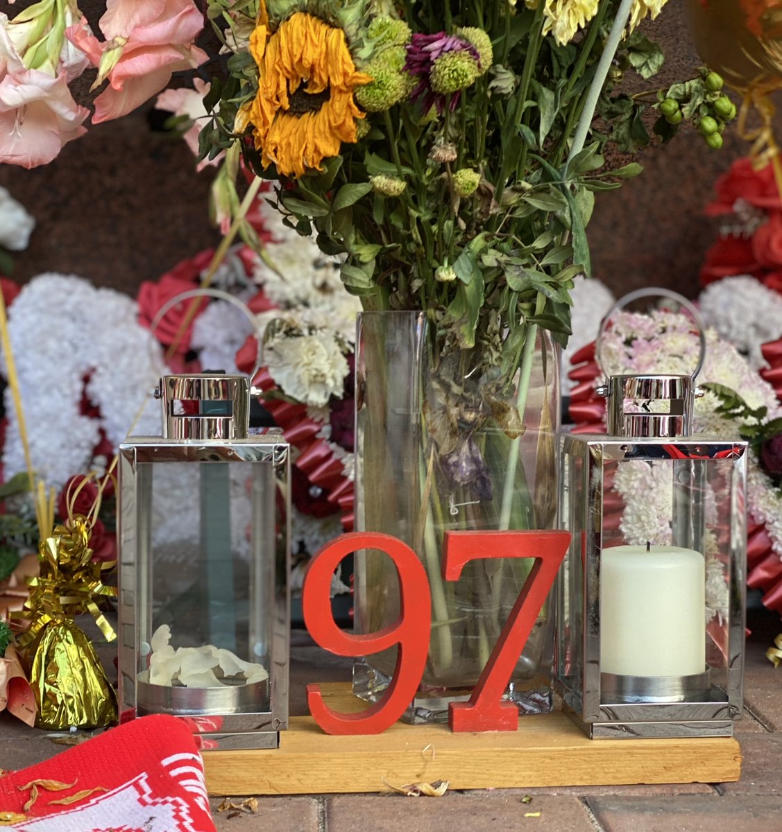 In remembrance of the 9️⃣7️⃣ supporters who went to watch their much loved #Liverpoolfc but never came home . ❤️ May they rest in peace and never be forgotten.🙏🏼 John Anderson, 62 Colin Ashcroft, 19 James Aspinall, 18 Kester Ball, 16 Gerard Baron, 67 Simon Bell, 17 Barry…