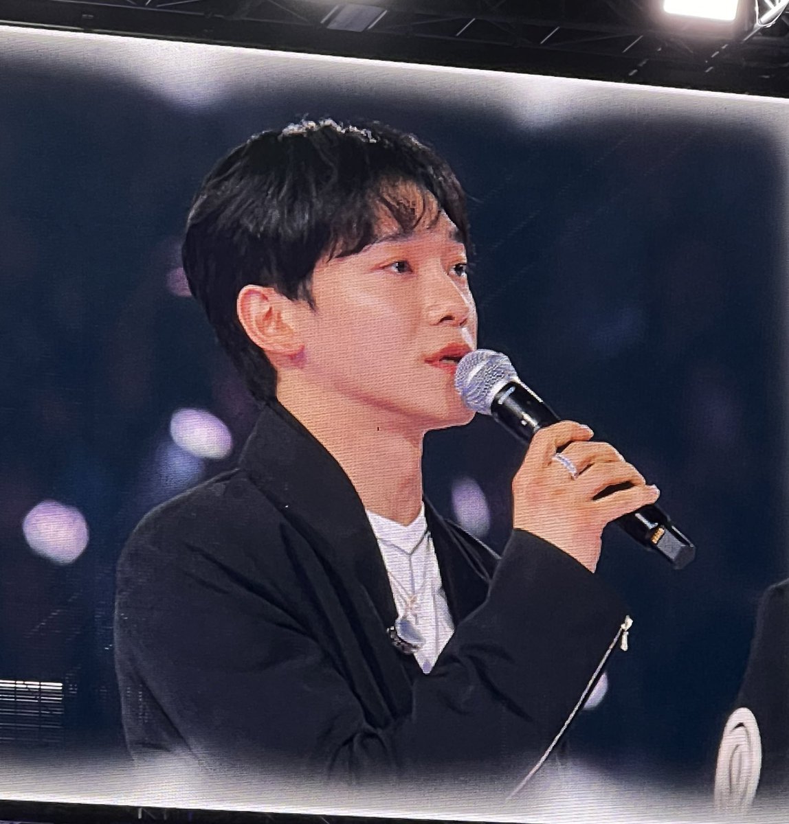 JD_negin's tweet photo. Jongdae 🖤🤍 https://t.co/Umdc4oaPTl