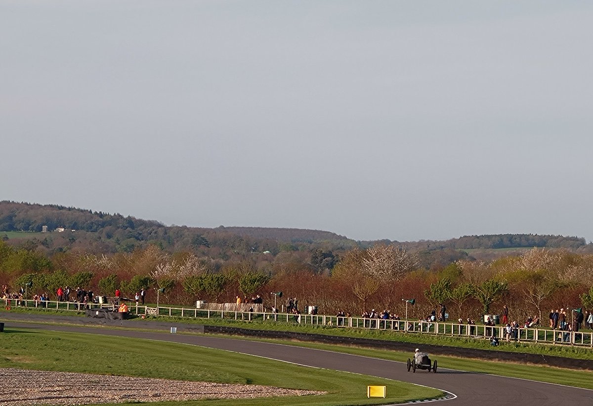 Looking forward to day 2 Goodwood Motor Circuit <a href="/GoodwoodRRC/">Goodwood Road & Racing</a> #81MM