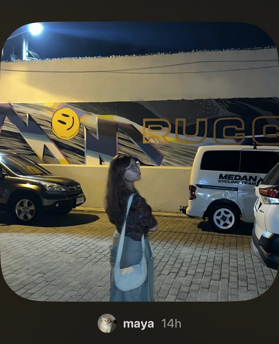 mazzystaaar's tweet photo. 3 days 3 friendtaken pics https://t.co/E3Feq7Z67T
