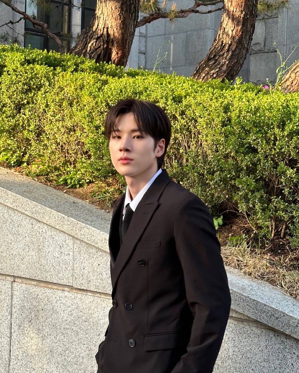 MEMBERS_8TURN's tweet photo. [#윤성]
☘️🖤

#8TURN #에잇턴 #エイトターン 
#YOONSUNG #ユンソン https://t.co/oxE4p5rF51