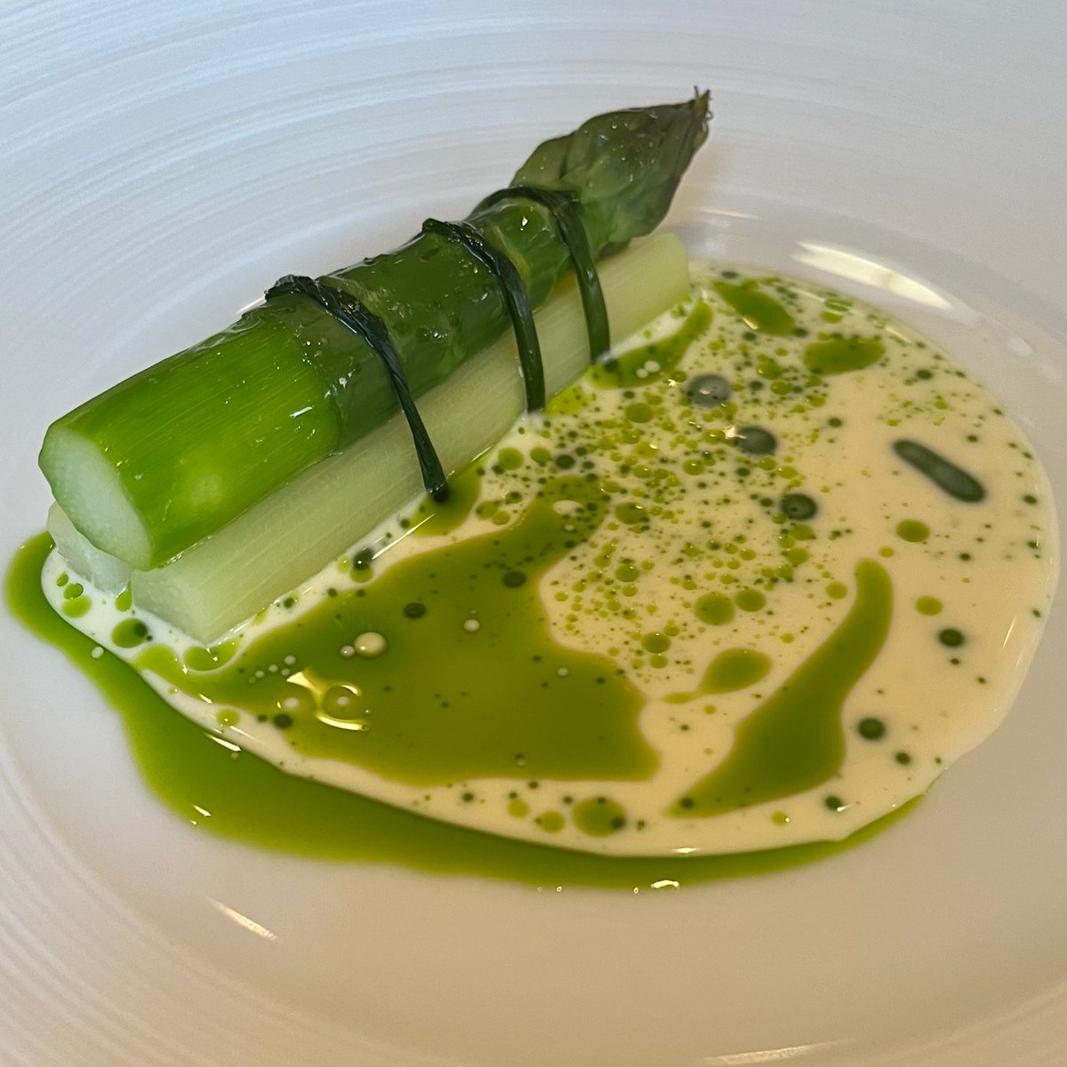 ASPARAGUS
New Season's Spears with Buttermilk and Chervil @The5Fields #asparagus #michelinstar #london #foodies #foodphotography #hospitality