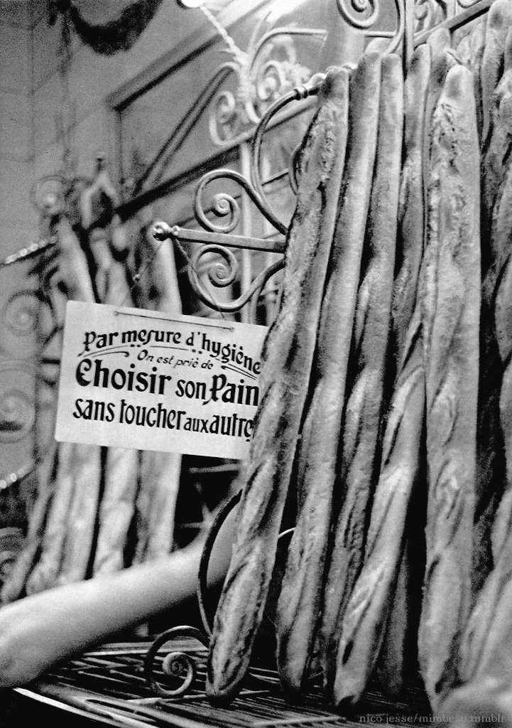 Nico Jesse. Les baguettes 1960. Paris Bon petit-déjeuner!