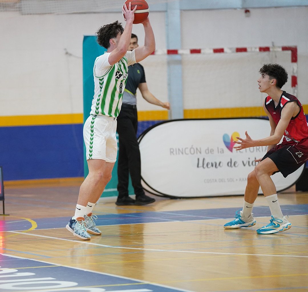 P_BetisBasket's tweet photo. 📣 Día de #BetisBaloncesto
⚔️ @RealBetisBasket 🆚 @CanteraUnicajaC
📅 14/Abril/24
🏆 Final #CADEBAJM2024 Junior
🕛 12:00h
🏟️ Rubén Ruzafa (Rincón de la Victoria)
📺 https://t.co/tr55cVSYnl
#MuchoBetis #GradaBetisBasket #ElBetisTambiénEsBaloncesto
⬜🟩⬜🟩⬜🟩⬜🟩⬜🟩⬜🟩⬜ https://t.co/QQ0wad9RT1