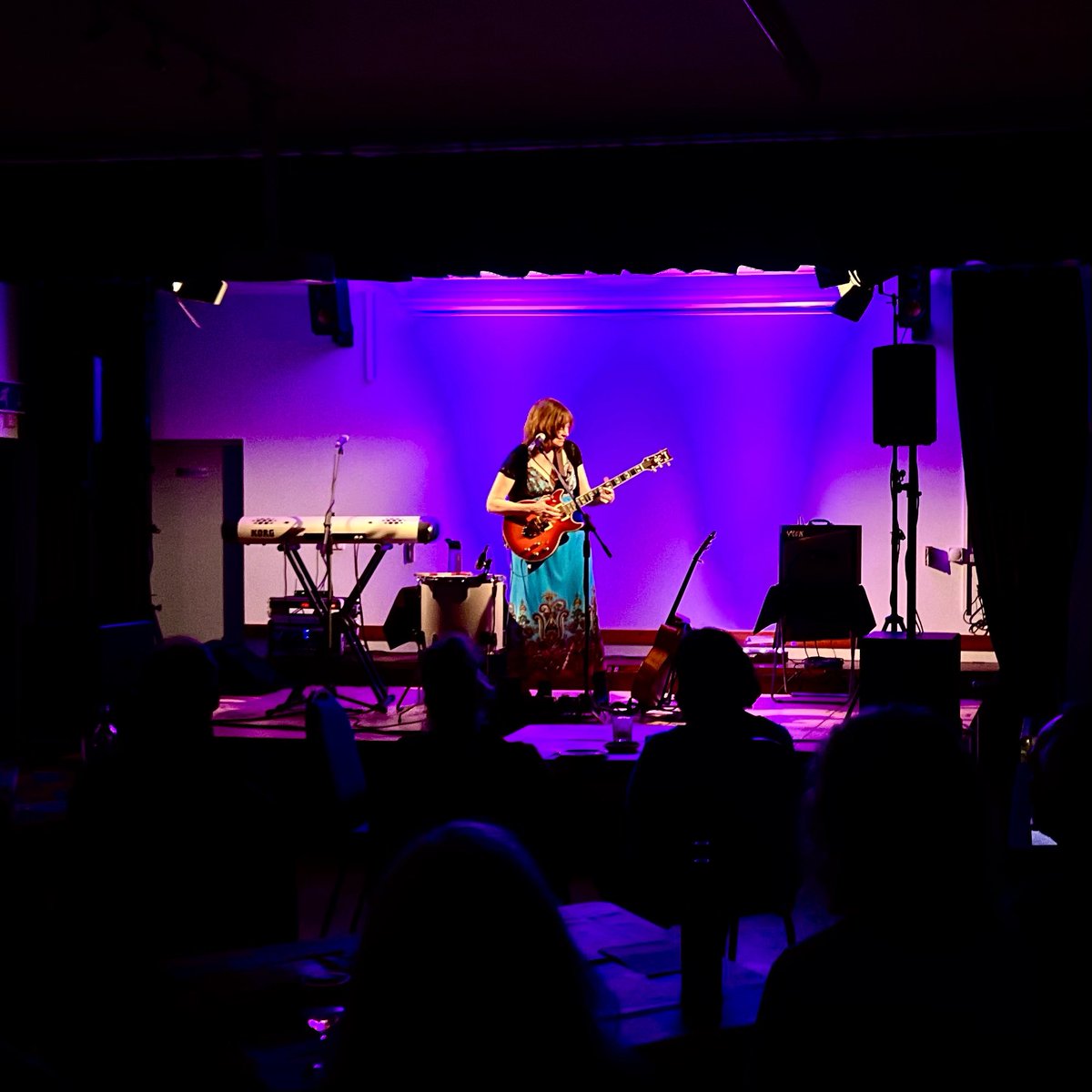 sarahmcquaid's tweet photo. So lovely last night to make my 5th (!!) visit to the #PraaSands Community Centre! That’s Steve introducing me in 1st photo, plus a couple taken by @cacophonycotta1 of me onstage. Just a few days left for me to get my potatoes, spring onions, sweet pea, thyme & parsley planted -> https://t.co/ObryxYNz5H