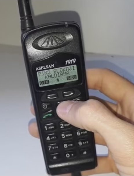 Aselsan 1919.

1997 yılında 80 kisilik bir muhendis ekip ile  %100 yerli olarak uretilen ilk cep telefonu idi,ve Cumhurbaskanligi mit ve emniyet teskilatimiz tarafindanda kullanilmisti.

Sonuc ? 

Kvk denen cukurova ve mv holdinge ithal markalara yol acmak icin yok edilis oykusu.