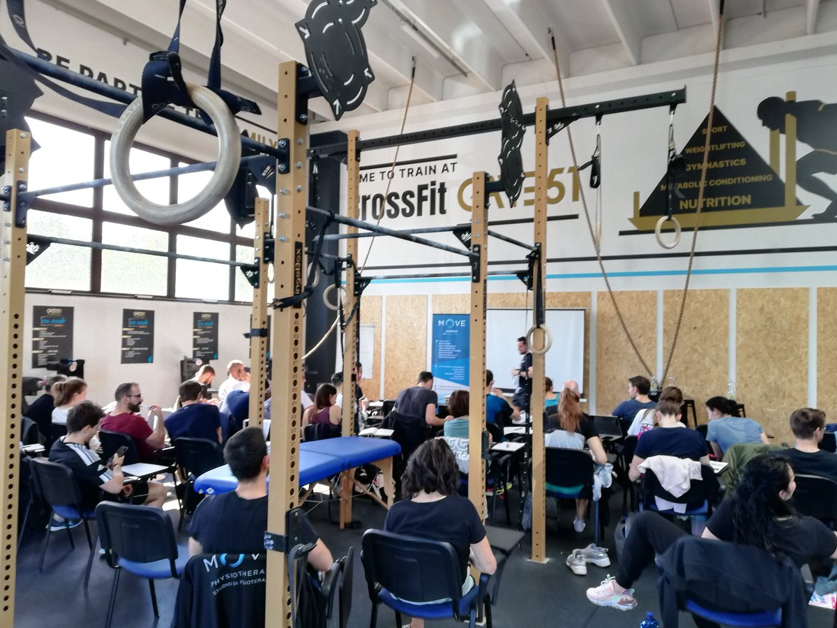 lucamae1987's tweet photo. Great 2 days learning from @r_tourillon about foot and ankle complex with a great group of Physios and S&C attending
👌Research embedded in clinical practice
#physiotherapyappliedscience https://t.co/sKhK6ikN5K