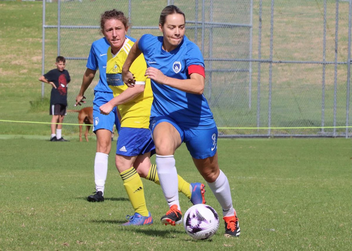 JLSPhotographs's tweet photo. @NRF_Football CONF | A few photos from todays game between @BMAFC v @BBAFC1976 

More on our FB page ➡️ https://t.co/rsbAK1SwWb https://t.co/l7IsjoCew6