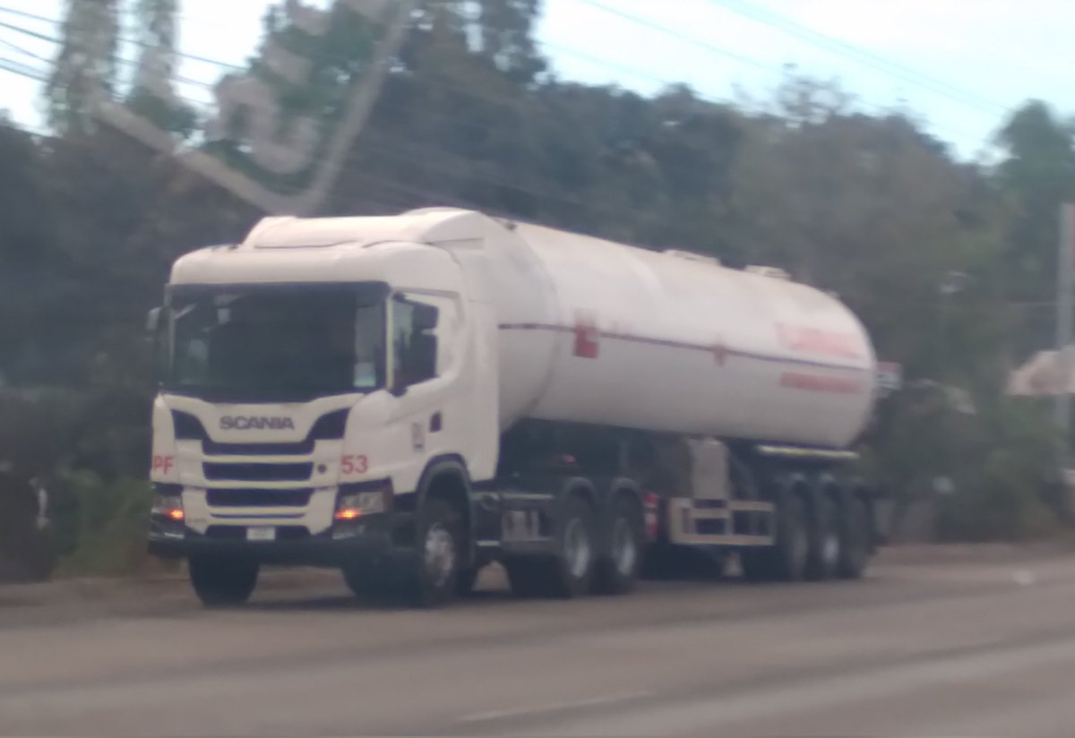 Got a clearer picture of the Scania G410 6x4 semi tanker truck, unit number is 53.