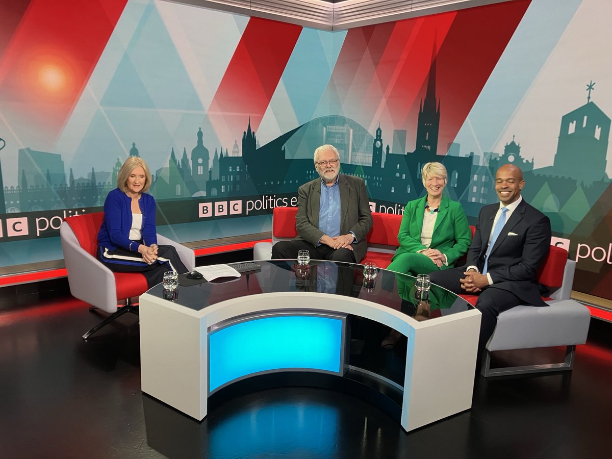 andrewpolitics's tweet photo. #politicseast at 10am BBC1 (then iplayer) in our brand new studio! Joining @ameliareynolds0 are @SteveMorphew @pippaheylings & @BenObeseJecty plus @mrtunners.Is @NaturalEngland too powerful & why we should care about local councils? https://t.co/2Ndi87DuZz