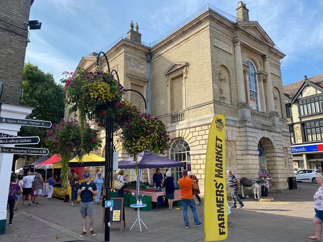 Bury St Edmunds Farmers Market today (April 14) 10am-3pm in The Traverse - featuring more stalls! Take home some delicious goodies! #burystedmunds #suffolk