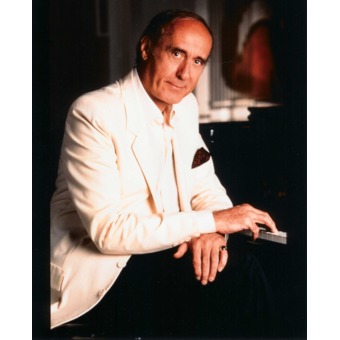 violivermell's tweet photo. Dimarts farà 100 anys del naixement de Henry Mancini!

Ho volem celebrar i avui dediquem l'hora de programa a la seva música.

A les 13 h a @catalunyamusica 

https://t.co/RCjnubb7qz

@escac  @bandeapartbcn  @CatalunyaRadio  @filmotecacat  @esmuccat  @museucinema @henrymancini https://t.co/KiNLmpcXMU