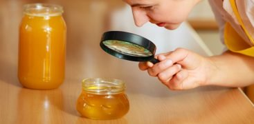 EU Parliament adopts new food labeling rules to combat honey adulteration #foodfraud foodingredientsfirst.com/news/eu-parlia…