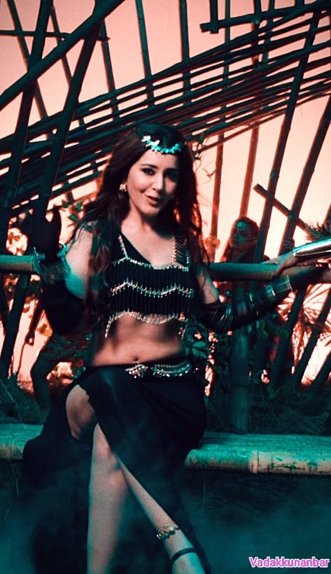 #RaashiiKhanna Proves Her Presence in Song Can Mesmerize the Fans in Big Screen Once Again ❤️ #RaashiKhanna #Raashii #Raashi #RashiKhanna #RashiiKhanna #Achacho #Aranmanai4 #Aranmanai