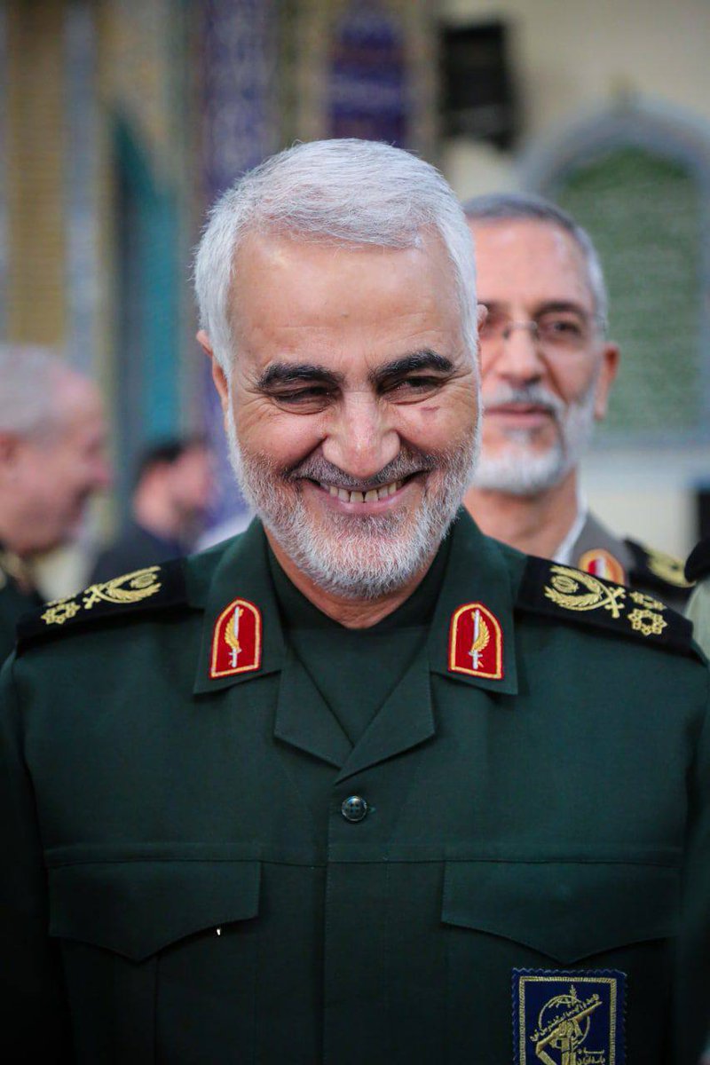 bassel_syria99's tweet photo. ثلاث مطارات واربع قواعد عسكرية  تم تدميرها بالهجوم الصاrوخي الاeراني والفطايس والجرحى بالعشرات.

وبايدن قلو للي مايتسماش لاتحاول ترد، 
واذا رديت انت المسؤول عن النتائج ...
لانو الاeرانيين هالمرة رح يسلمو عالست الوالدة بحرارة .😅😅😅
#bassel 
#صباح_النصر
#الحرب_العالمية_الثالثة https://t.co/mXt4CHhDHX