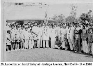 #HistoryPics: Rare Photograph of BharatRatna Dr #BabaSahebAmbedkar's Birthday at Hardinge Avenue, New Delhi - 14th April 1948. #AmbedkarJayanti2024 #JaiBhim