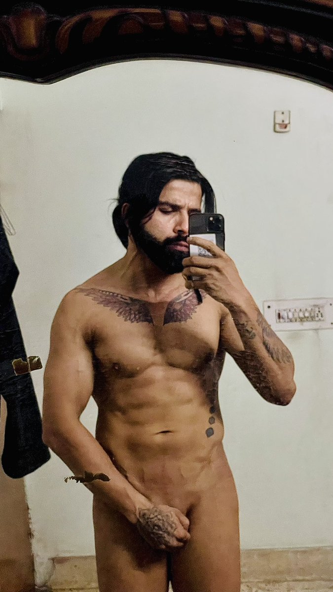 athleticanuj31's tweet photo. Hello Sunday Morning 

#aesthetics #nakedmen #hotmale #hotalert #hotmen #nudepic https://t.co/Km1rJ8ckPH