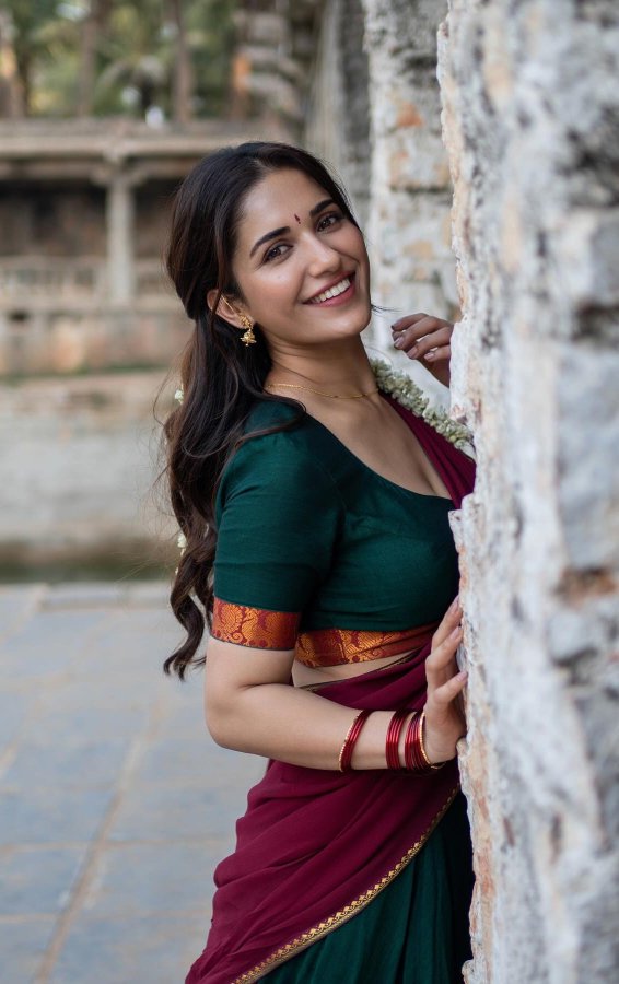 GLGDD9fWUAAII0R?format=jpg&name=900x900