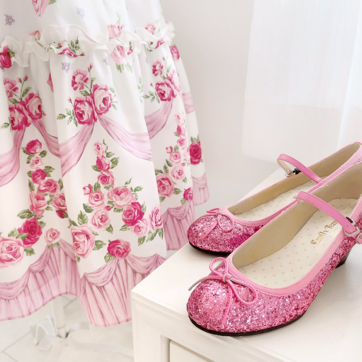 ⚠️本日受注締め切り⚠️ 【Emily Temple cute】 ♡フリルROSEドレス