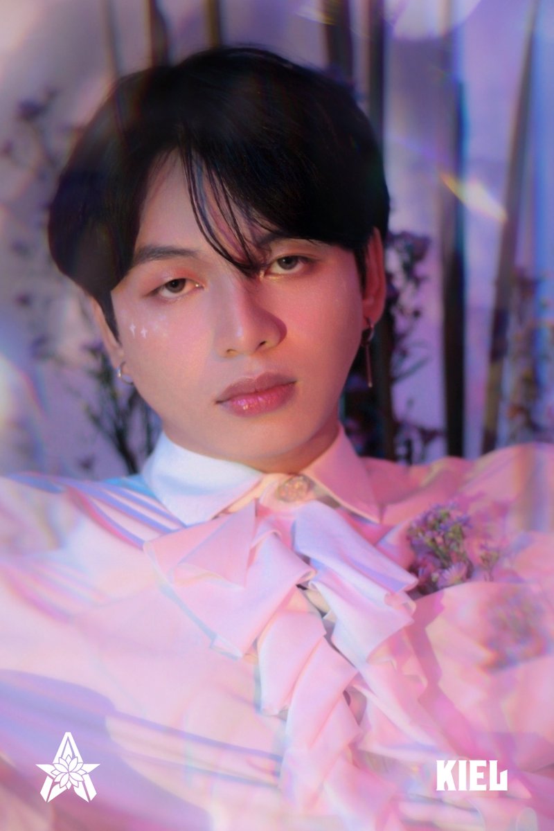 [ASTER Member Reveal]

KIEL | MAIN DANCER, LEAD RAPPER, CENTER

#AsterGazing
#ASTER_KIEL
#ASTER