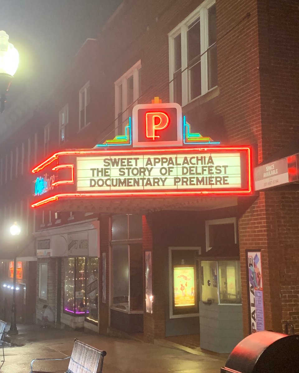 Thursday night was a great night in Frostburg, MD! The documentary “Sweet Appalachia: The Story of DelFest” premiered at the Palace Theatre (with some star-studded guests 😉) We can’t wait to show it at DelFest this year! @delmccouryband @trvlnmccourys 📸 1-3: Richard Irakoze