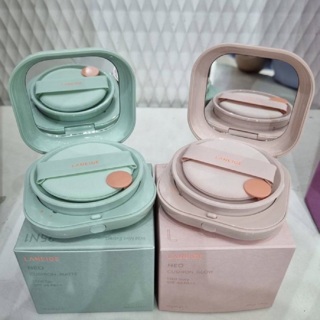 #พร้อมส่ง Laneige Neo Cushion รุ่นใหม่ Matte 

ตลับ 21N💚
ราคา 450.- พิเศษ มีอันเดียวรวมส่ง

#LANEIGE #เครื่องสําอางเกาหลี #คุชชั่นลาเนจ