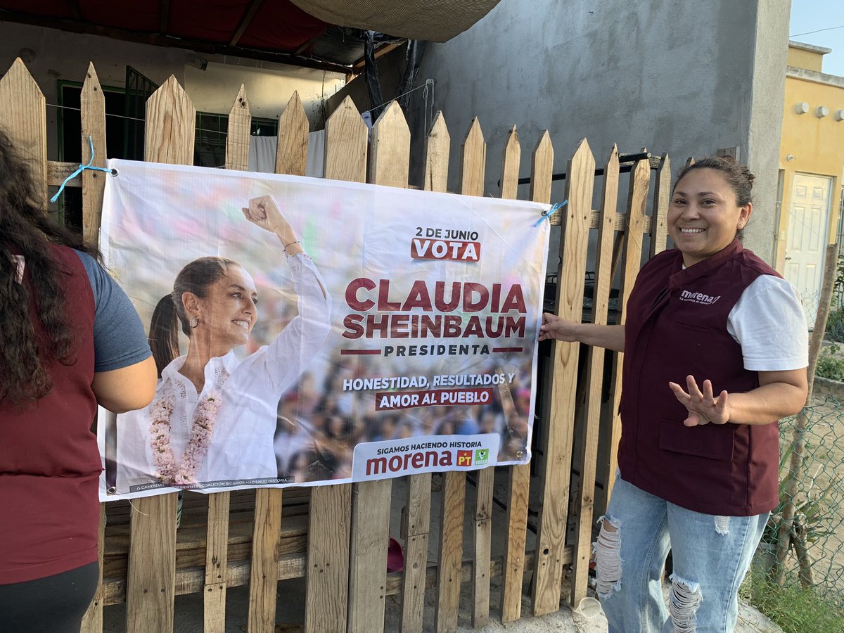 Morena27QRoo's tweet photo. Gran recorrido el día de hoy en la Supmza 247, fraccionamiento Villas Otoch, en Cancún. Llevamos casa x casa el compromiso y propuestas de nuestro candidato al Senado por Quintana Roo, @EugenioSeguraV y nuestra candidata a la presidencia, la Dra. @Claudiashein https://t.co/2GuNbiMBIF