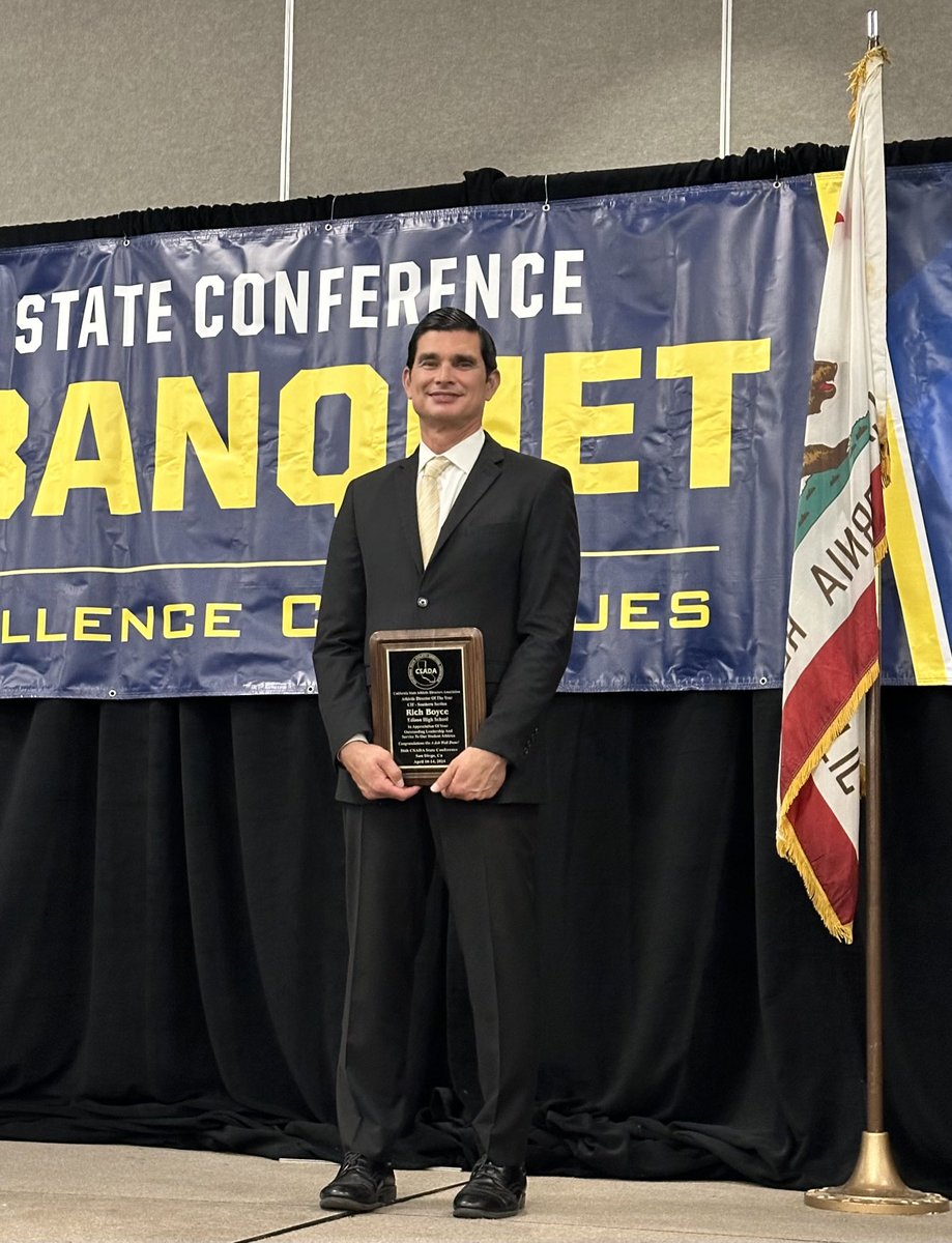 perryjameslusc's tweet photo. Congratulations Edison Chargers Rich Boyce. 2024 CSADA Southern Section Athletic Director of the Year. ⁦@HBUHSD⁩ ⁦@EdisonChargers⁩ ⁦@EdisonSportsNet⁩ ⁦@ocvarsity⁩ ⁦@OCSportsZone⁩ ⁦@SteveFryer⁩ ⁦@latsondheimer⁩ ⁦@CIFSS⁩ https://t.co/BeUVcTjCmU