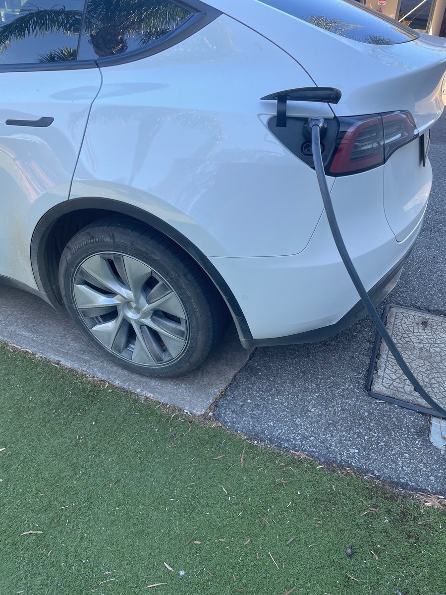 sparkysaclass's tweet image. Are you in the process of purchasing an EV for home or work? Call us to arrange for your installation of your EV charger.