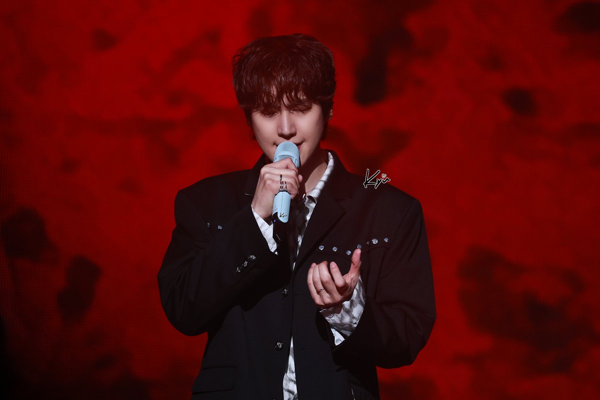 Kyu_Starnim's tweet photo. 240413 규현 (KYUHYUN) ASIA TOUR 'Restart' in Kuala Lumpur

⚔️이젠 내가 너의 죄를 심판하리라⚔️

#규현 
#KYUHYUN
#圭贤 #キュヒョン 
#규현아_사랑해 https://t.co/jYORbDLJIb