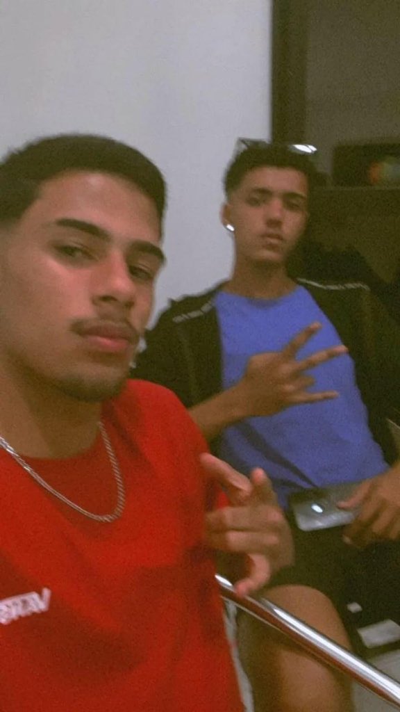 o_nega0's tweet photo. “Algumas amizades não duram nada, mas um verdadeiro amigo é mais chegado que um irmão” https://t.co/pjkr5CQx08