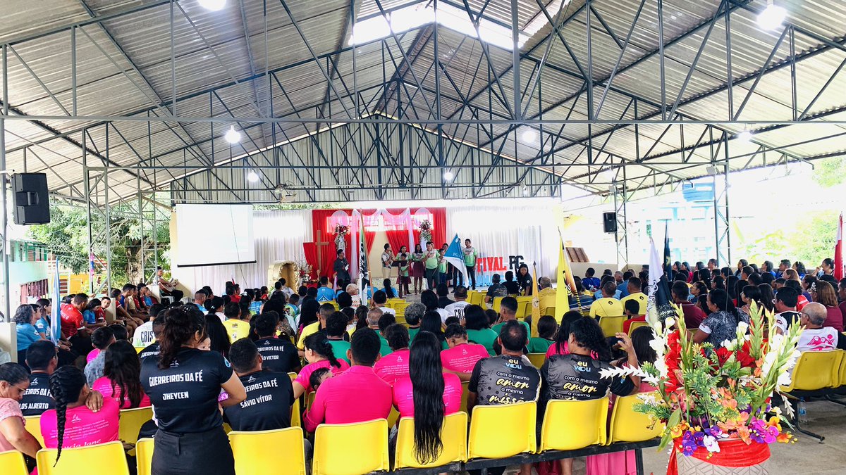 pr_israelelias's tweet photo. A Caravana A Última Vitória passou pelo distrito de Bom sucesso e tivemos uma linda festa Batismal e uma multidão aceitando o Apelo de aceitar Jesus como salvador !! #AAMAR #UNoB Escolhidos para Missão https://t.co/lV7d9MRnLr